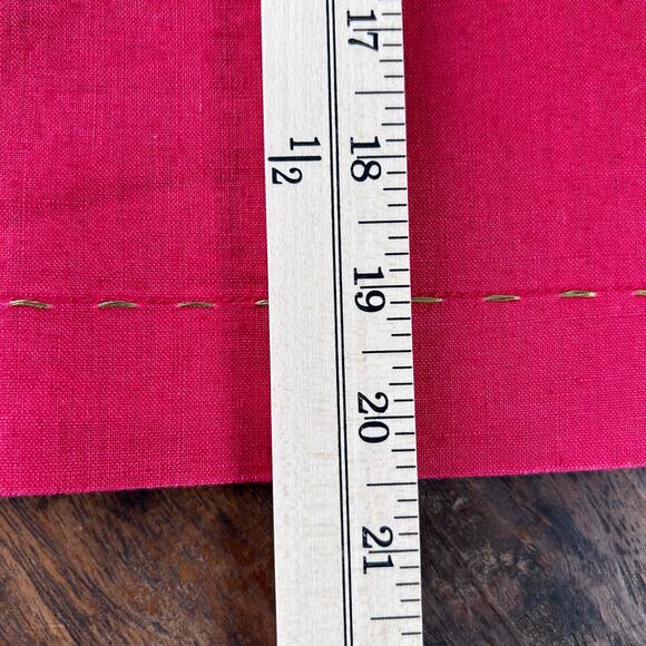 Kim Seybert Set of 12 Red Linen Napkins with Gold Running Stitch - Picture 6 of 7